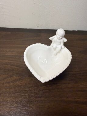 Vintage Ceramic Cherub Heart Trinket Dish | White Porcelain Jewelry Bowl